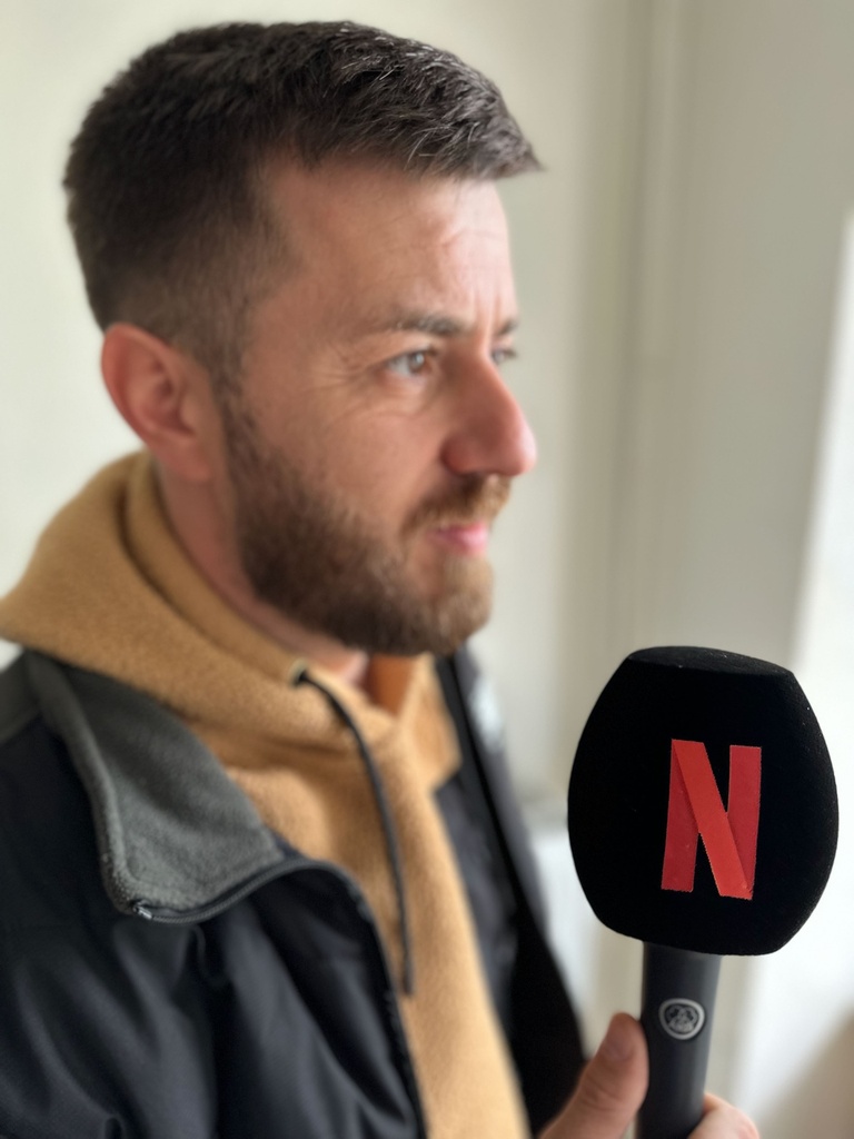 Premium Triangle Windscreen, Handheld Mic, Small